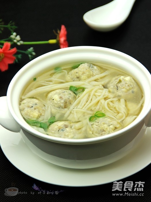 Enoki Mushroom Fish Ball Soup recipe