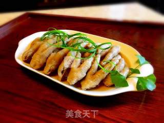 Fragrant Chicken Feet recipe