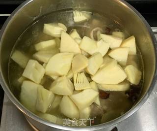 Spring Bamboo Shoots Pork Bone Soup recipe