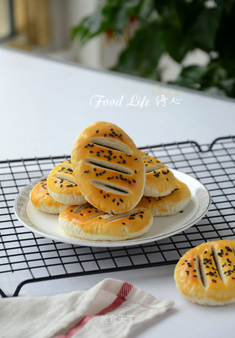 Lotus Seed Melaleuca Shortbread recipe