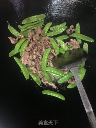 Fried Beef with Snow Pea recipe