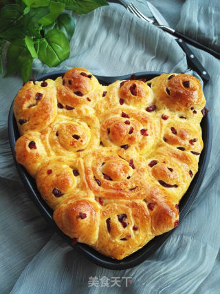 # Fourth Baking Contest and is Love to Eat Festival# Cranberry Heart-shaped Bread recipe