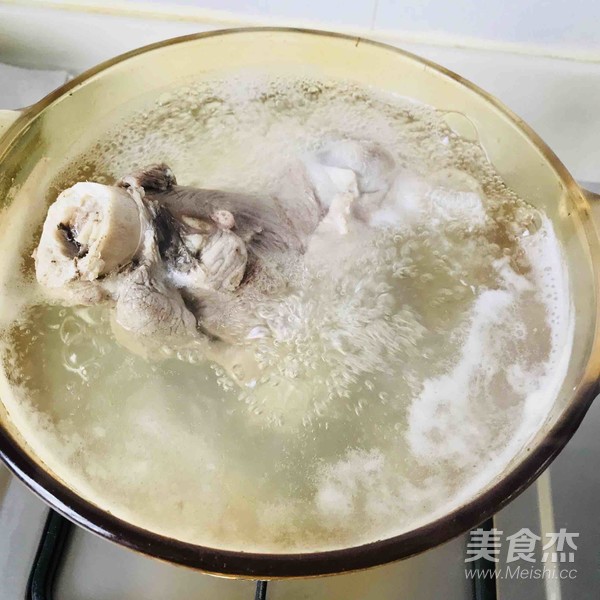 Tube Bone Winter Melon Soup recipe