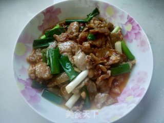 Stir-fried Pork with Head Vegetables recipe