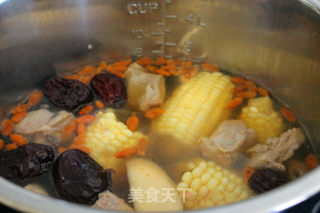 Corn and Red Dates Pork Rib Soup recipe