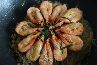 Shrimp and Vermicelli in Clay Pot recipe