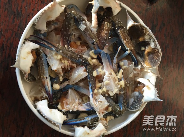 Steamed Crab with Garlic recipe