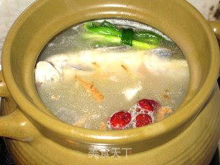 [spring Health Soup]---dendrobium Crucian Carp Soup recipe