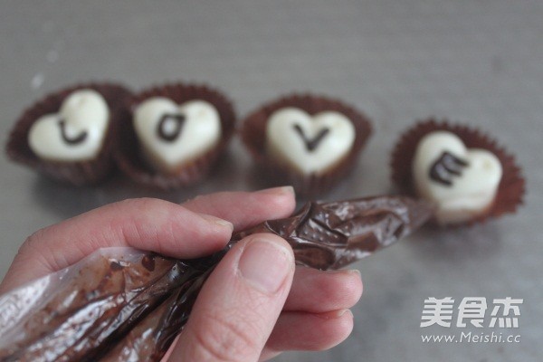 Handmade Valentine's Day Chocolate Long Box recipe