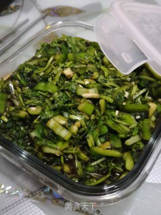 Summer Appetizer Hot and Sour Dipped in Water recipe