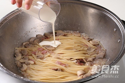 Creamy Mushroom Pasta recipe