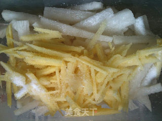 A Must-have for Summer Cold Dishes-pickled Pepper and Shredded Carrot recipe