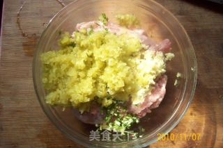 Fried Mustard with Fresh Meat recipe