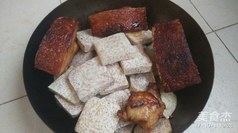 Guangxi Famous Dishes and Authentic Taro Pork (cumulus) recipe