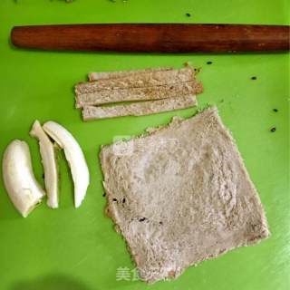 Purple Sweet Potato Banana Roll recipe