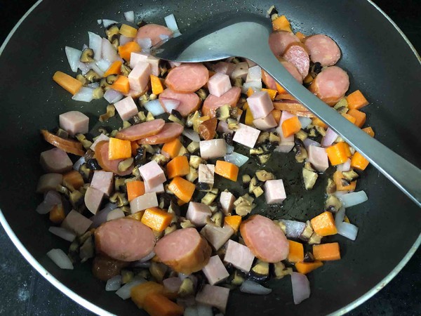 Braised Rice with Ham and Mushrooms recipe