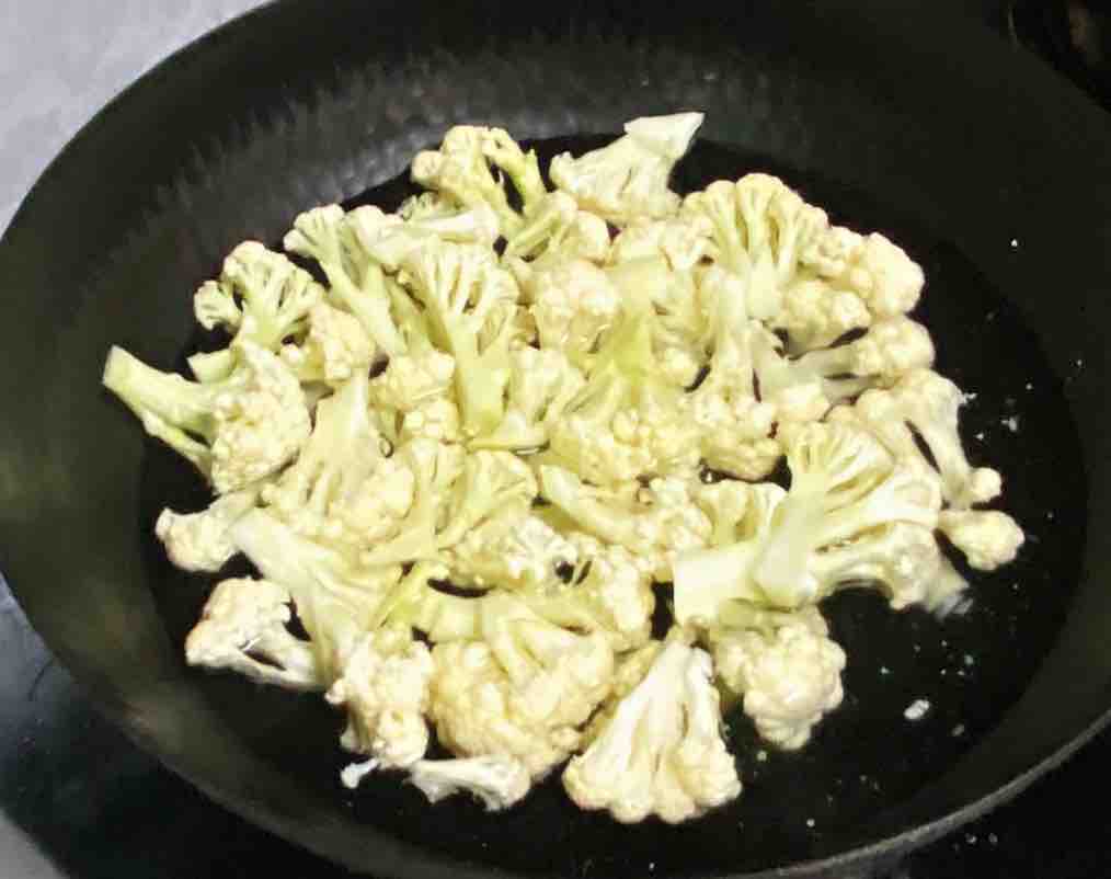 [recipe for Pregnant Women] Cauliflower in A Dry Pot, Crispy and Tender, Can be Called Super recipe