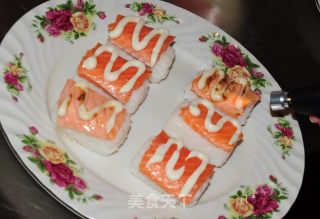 Japanese Style Fire-grilled Salmon Sushi recipe