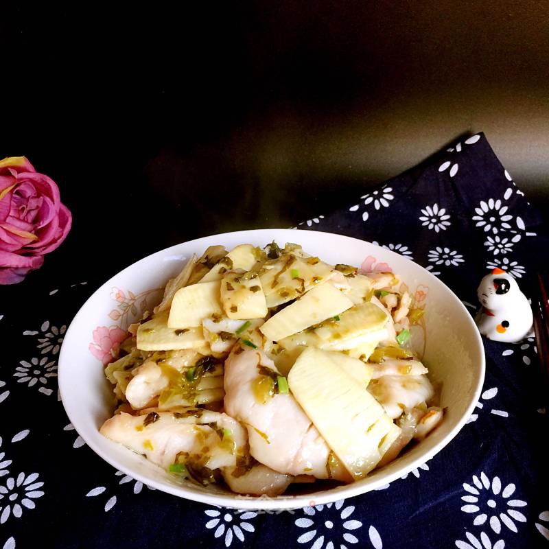 Black Fish Fillet with Winter Bamboo Shoots recipe