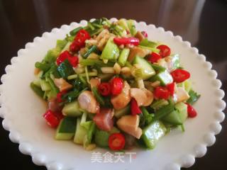 #我最爱的家常菜# Matsutake Mixed with Diced Cucumber recipe