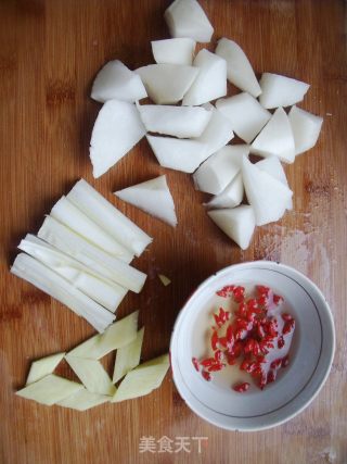 A Bowl of Good Soup for Keeping Fit in Winter ------ Stick Bone Radish Soup recipe