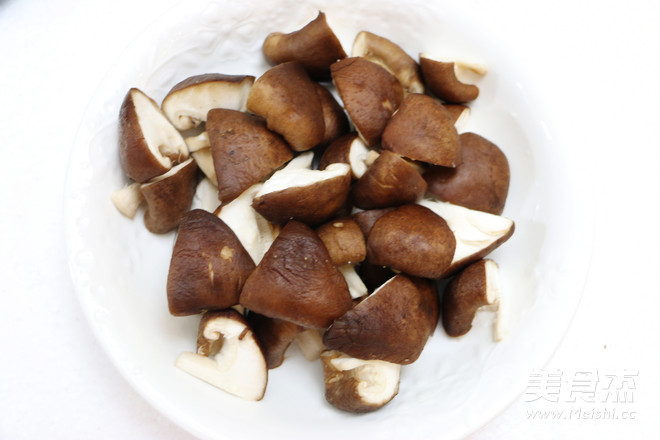 Hengda Xing'an Broccoli Stir-fried Mushroom recipe