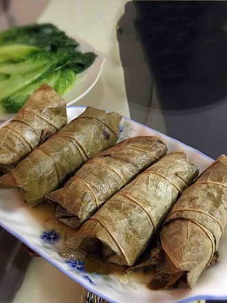 Steamed Chicken with Lotus Leaf