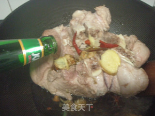 Private Kitchen Beer Braised Pork Knuckle recipe