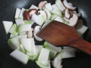 Stir-fried Pork Squash with Mushroom Sakura Jade Tofu recipe