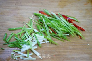 Mushroom Chicken Soup and Hot and Sour Chicken Shreds recipe