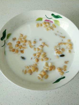 Dried Fruit Porridge with Milk recipe