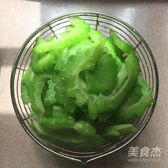 Hawthorn Cake Sweet and Sour Bitter Gourd recipe