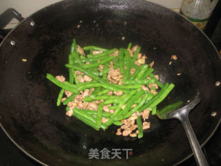 Stir-fried String Beans with Minced Meat recipe