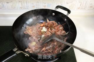 Stir-fried River Prawns with Leek recipe