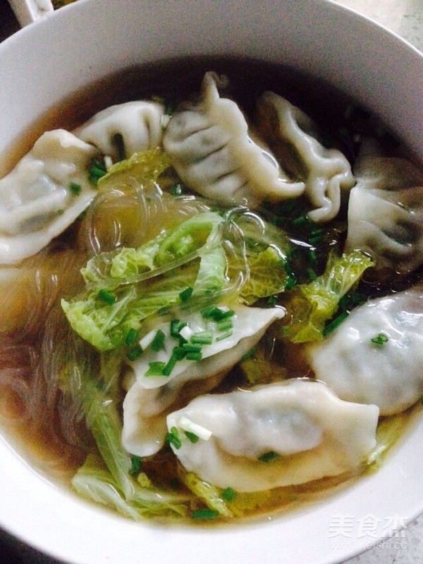 Boiled Dumplings with Cabbage Vermicelli recipe