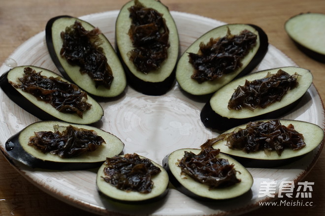 Steamed Eggplant with Seaweed recipe