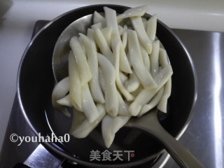 Hollow Noodles with Meat Sauce recipe