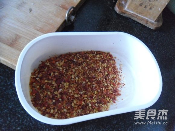 Spicy Fragrant Red Oil recipe