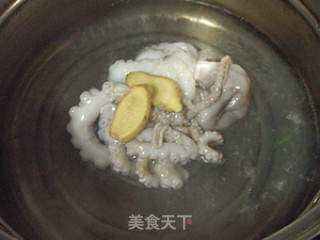 Octopus and String Beans in Tomato Sauce recipe