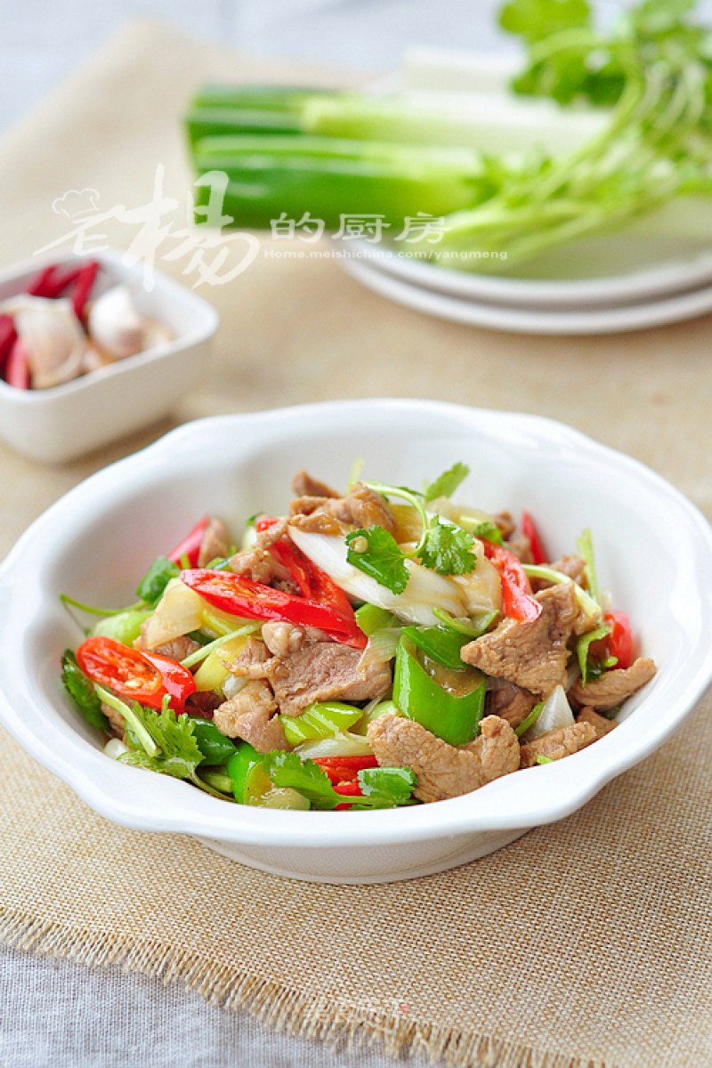 Stir-fried Lamb with Scallions recipe