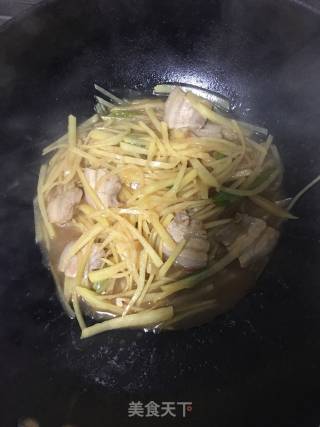 Stir-fried Potato Shreds with Pork Belly recipe