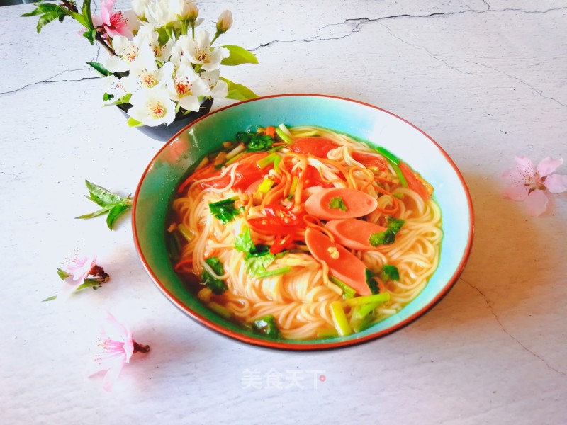 Longxu Noodles with Cordyceps Flower Ham Clear Soup recipe