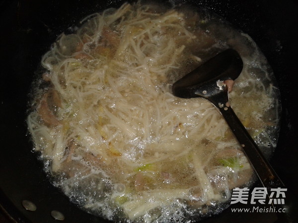 Enoki Mushroom Pork Loin Soup recipe