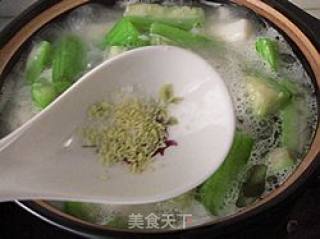 Loofah and Beef Bone Soup Boiled Rice Cake recipe