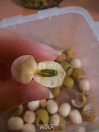 Osmanthus and Lotus Seed Soup recipe