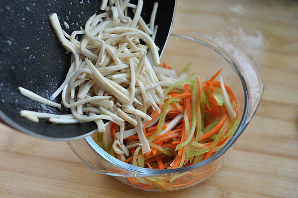 Pleurotus Eryngii Three Threads recipe