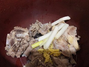 Fresh Fish and Sheep in A Pot (winter Solstice Reunion Banquet·chongqing Mutton Soup Pot) recipe