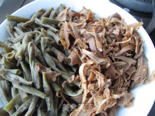 【henan】shredded Bamboo Shoots and Dried Beans with Pork recipe