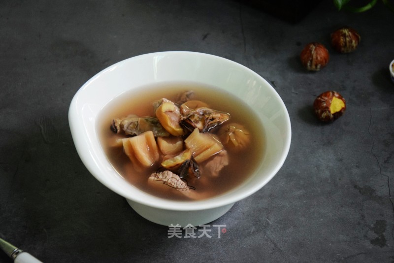 Lean Meat Soup with Dried Radish, Oyster Sauce and Chestnut recipe