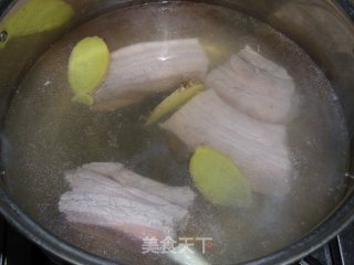 Refreshing White Pork with Garlic recipe